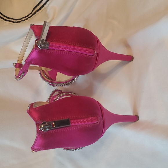 Like new Jessica Simpson heels - Picture 3 of 5